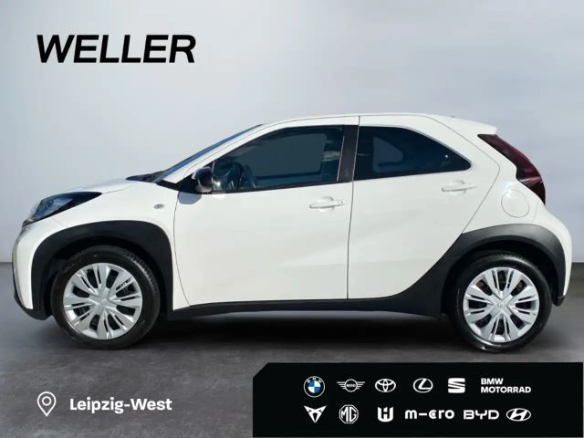 Toyota Aygo Hatchback Play X-play