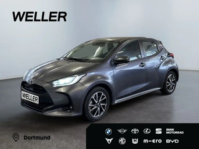 Toyota Yaris Hatchback Hybride Team D