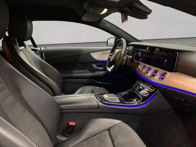 Mercedes-Benz E 200 Coupé