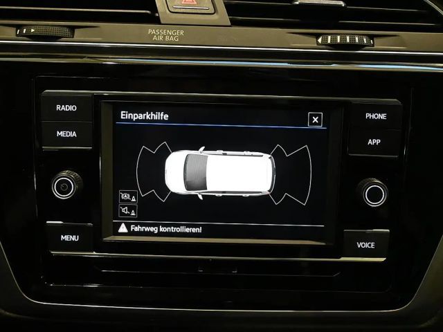 Volkswagen Touran 2,0 TDI,Nebel-SW,Einparkhilfe hinten,Dachreling