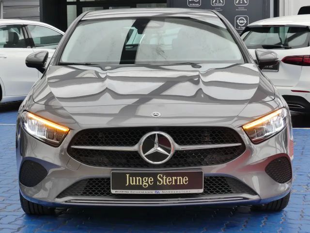 Mercedes-Benz A 180 Progressive