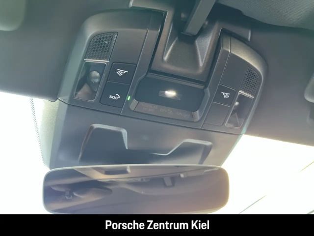 Porsche 992 4 Coupé GTS Targa