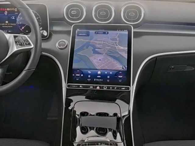 Mercedes-Benz C 200 AVANTGARDE Sedan