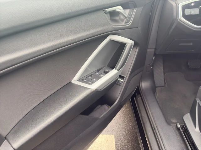 Audi Q3 45 TFSI Hybride