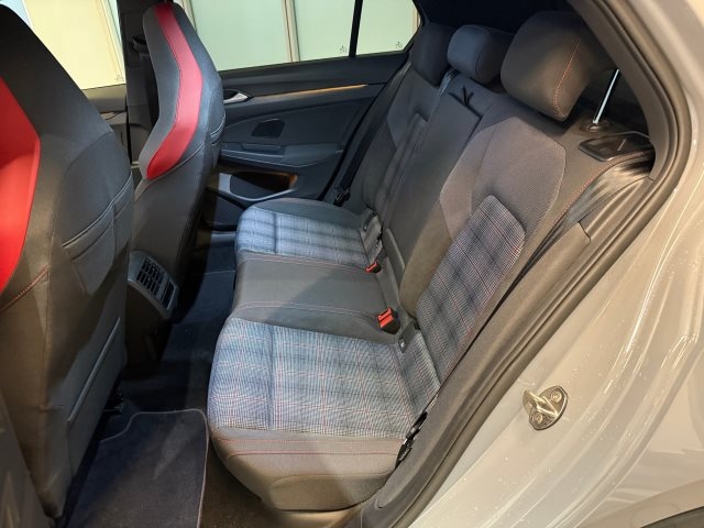 Volkswagen Golf 2.0 TSI Golf VIII