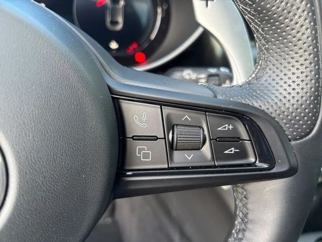 Alfa Romeo Giulia AT8 Q4 Veloce