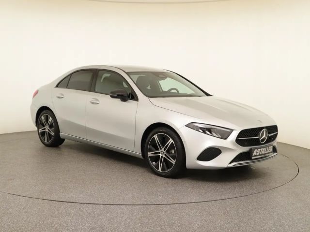 Mercedes-Benz A 180 Progressive