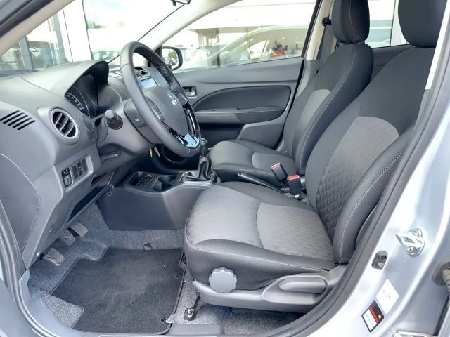 Mitsubishi Space Star Star