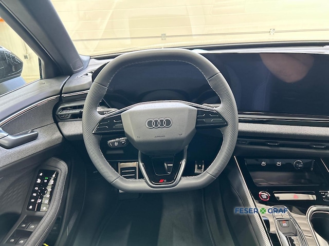 Audi A6 Avant Quattro S-Tronic