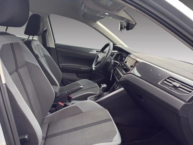 Volkswagen Polo 1.0 TSI DSG Style