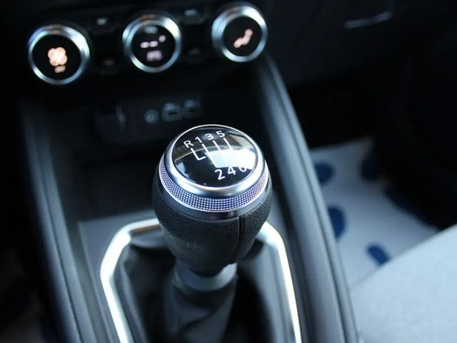 Mitsubishi Colt 1,0 MPI-T Invite LED Kamera 8x PDC Lenkradheizu...