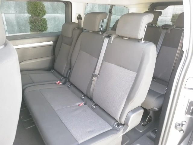 Opel Zafira Life Kombi 9-Sitzer
