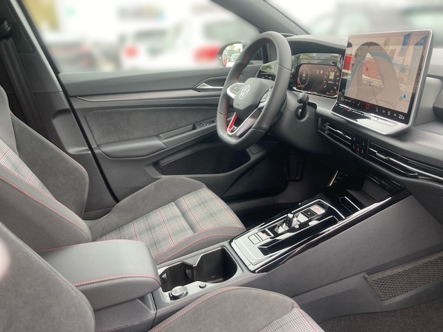 Volkswagen Golf 2.0 TSI DSG Golf VIII IQ.Drive