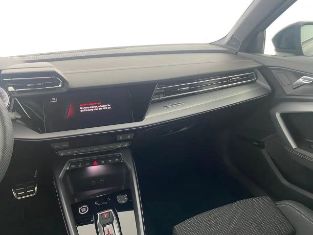 Audi A3 45 TFSI Hybride S-Line Sedan