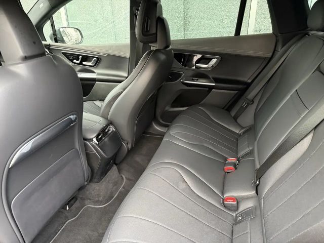 Mercedes-Benz EQE SUV 300