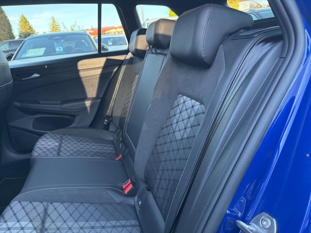 Volkswagen Golf DSG R-Line Style Variant