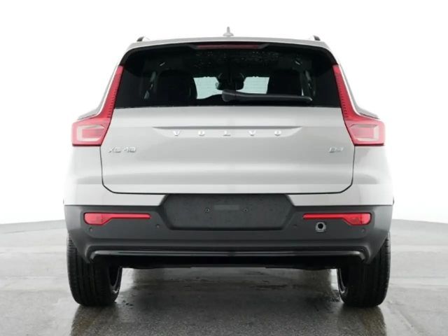 Volvo XC40 Dark Plus