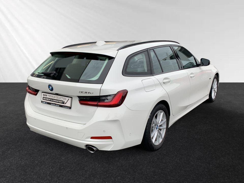BMW 330 330e Touring