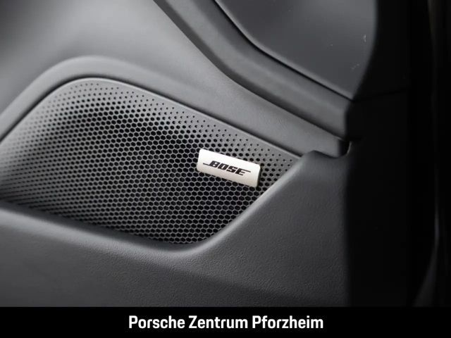 Porsche Taycan Black Edition Sport Turismo