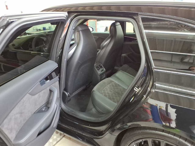 Audi RS4 Avant Quattro