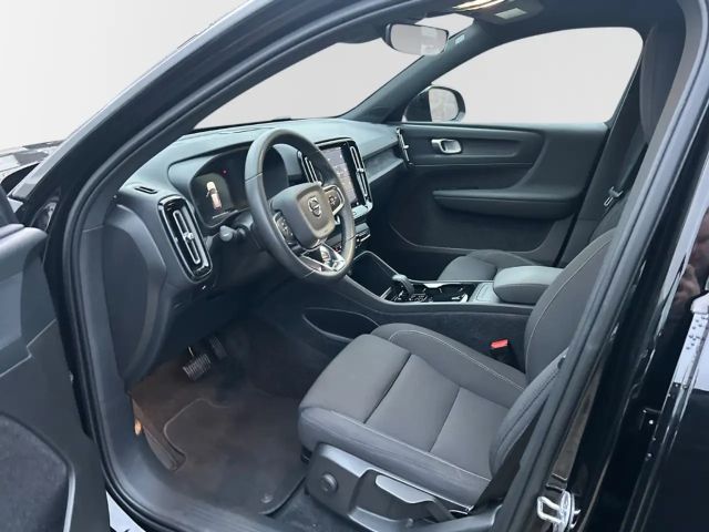 Volvo XC40 Core Recharge