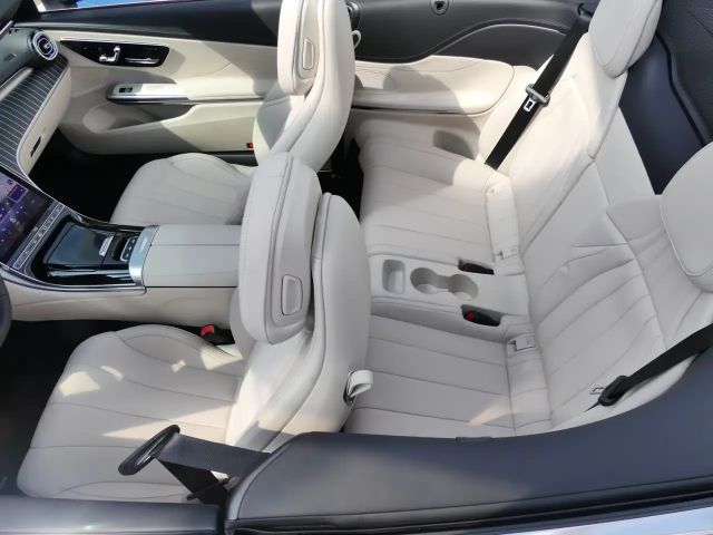 Mercedes-Benz CLE 300 4MATIC AMG Line