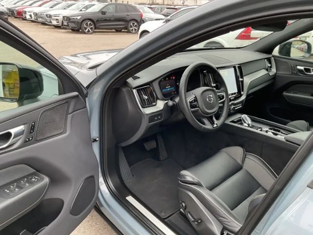 Volvo XC60 AWD Dark T8 Ultimate