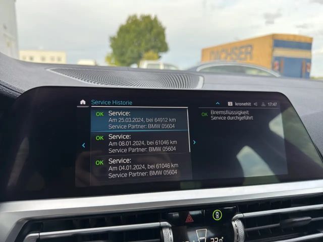 BMW 330 330e Luxury Line Sedan