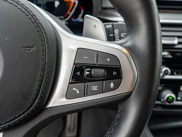 BMW 520 520d M-Sport Touring