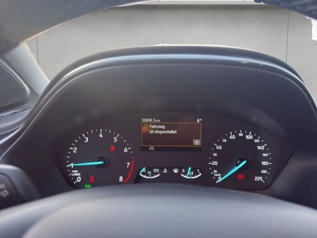 Ford Puma EcoBoost Titanium