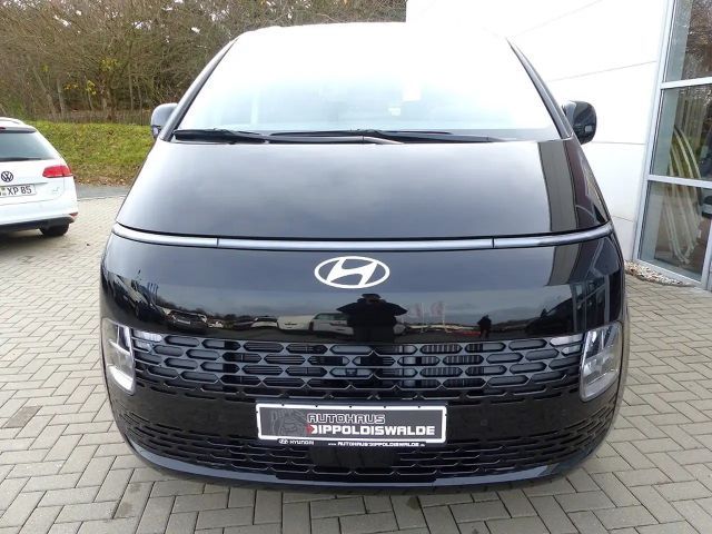 Hyundai Staria Trend