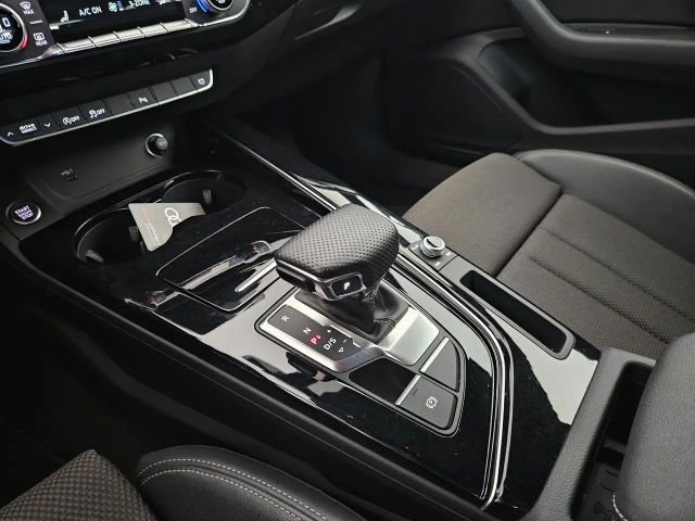 Audi A4 40 TDI Avant Quattro S-Line S-Tronic