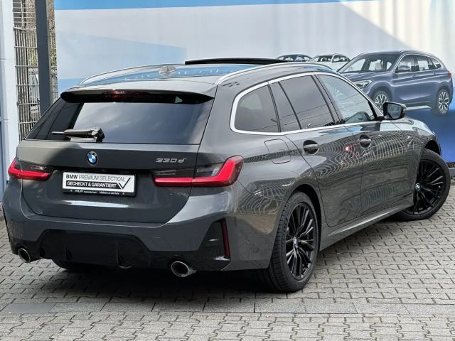 BMW 330 330d M-Sport Touring