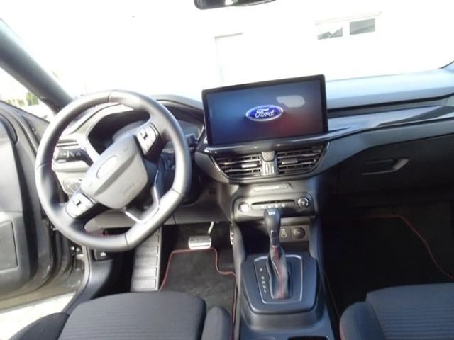 Ford Focus ST Line Wagon