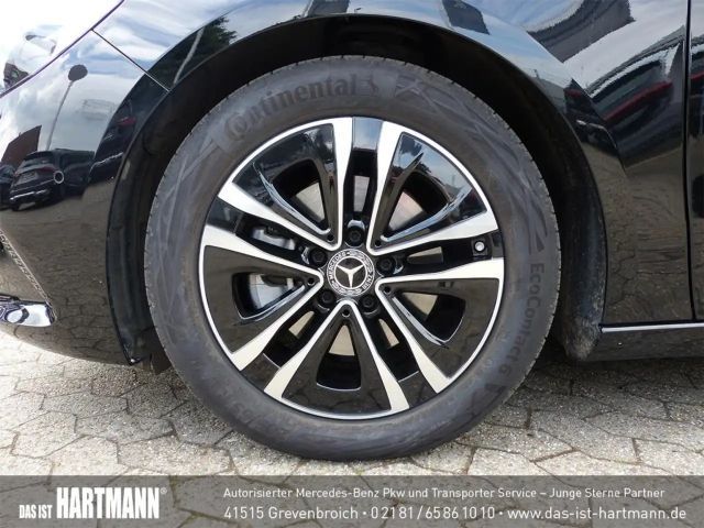 Mercedes-Benz B 180 Progressive Sedan