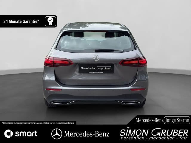 Mercedes-Benz B 180 Progressive Sedan