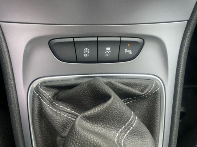 Opel Astra 1.2 Turbo Business Turbo