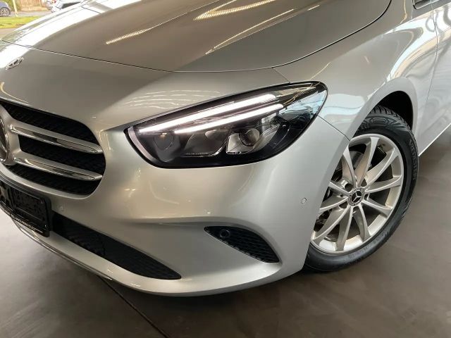 Mercedes-Benz B 200 4MATIC Progressive