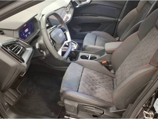 Audi Q4 e-tron SUV 45 e-tron Audi Q4 e-tron