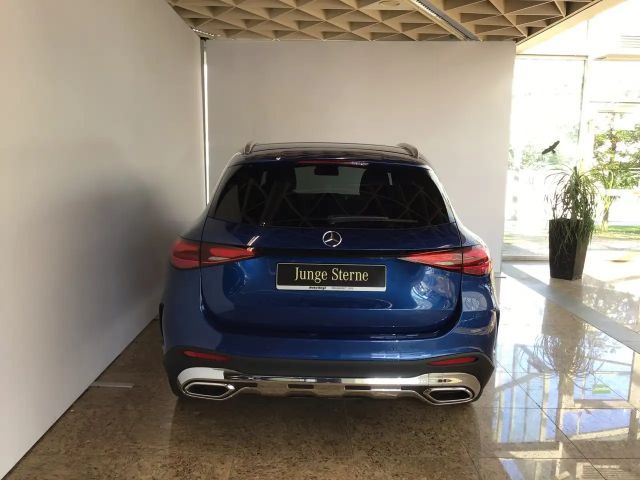 Mercedes-Benz GLC 300 4MATIC AMG Line GLC 300 d