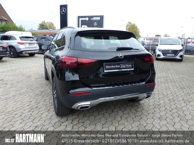 Mercedes-Benz GLA 180 Progressive