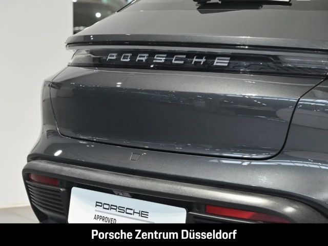 Porsche Taycan 4 Cross Turismo