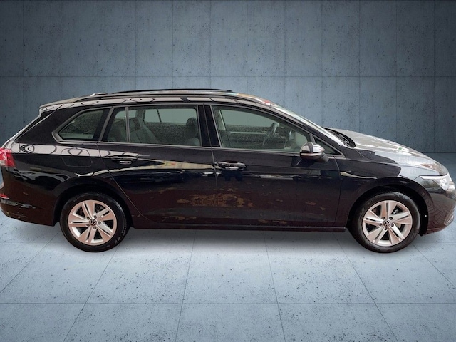 Volkswagen Golf 1.5 eTSI DSG Life Variant