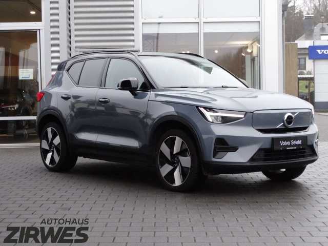 Volvo XC40 AWD Plus Recharge Twin Engine