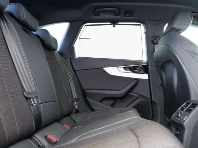 Audi A4 35 TDI Avant Competition S-Line