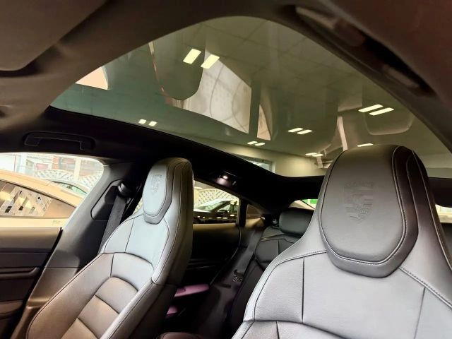 Porsche Taycan Performance Plus