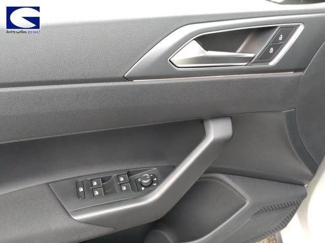 Volkswagen Polo 1.0 TSI DSG R-Line