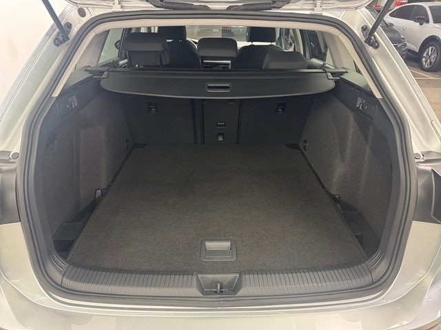 Volkswagen Golf 1.0 TSI Golf VIII Life Variant