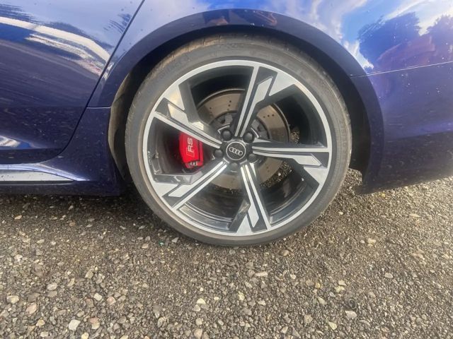 Audi RS4 Avant Quattro