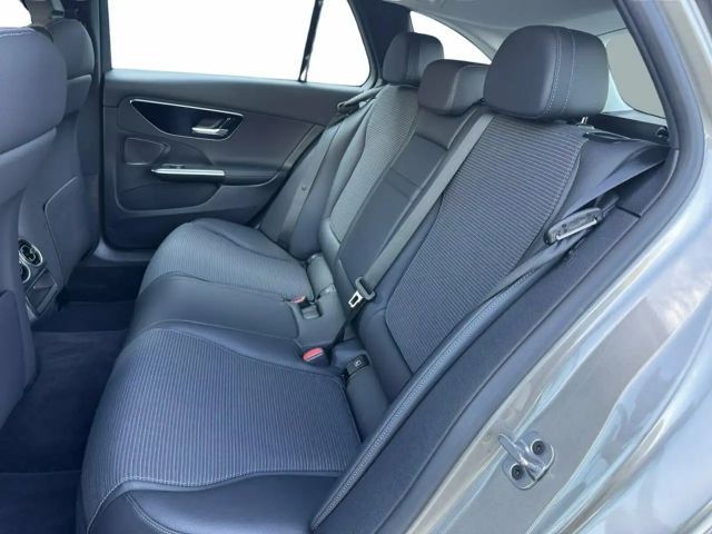 Mercedes-Benz C 200 AVANTGARDE Estate